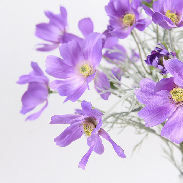 Silk Cloth Daisy Arrangement, Light Purple, 5 Stems