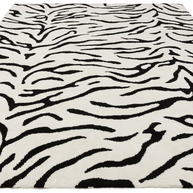 Alaisdair Tiger Animal Print Black/White Rug, Rectangle 160 x 230 cm