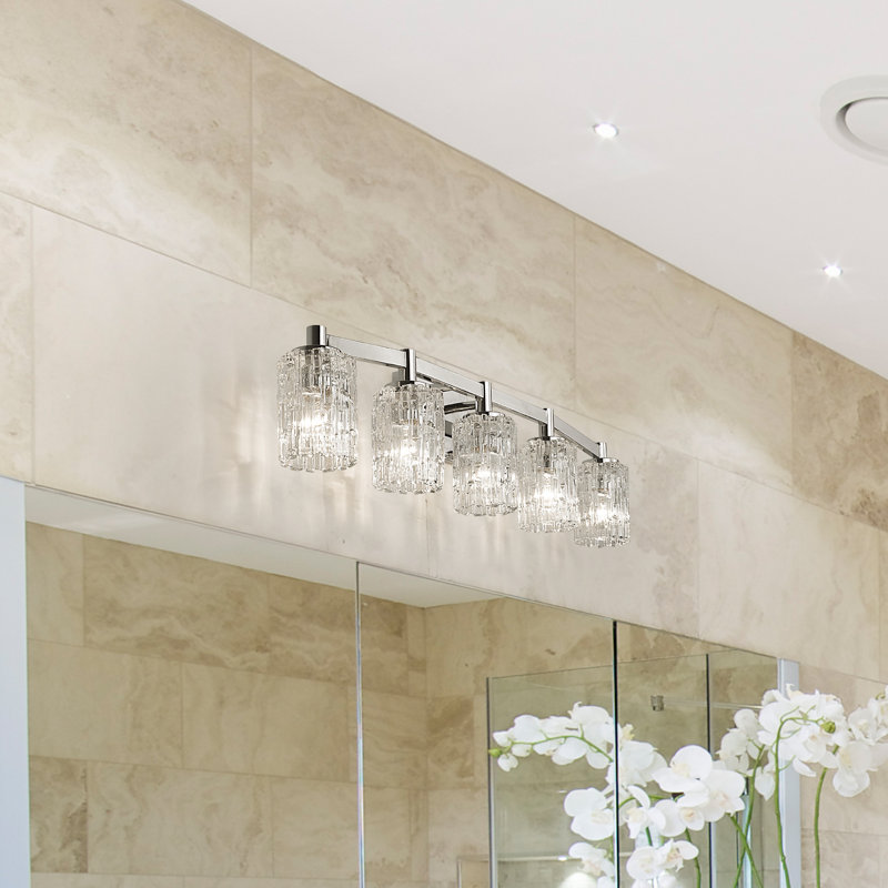 Éclairage pour salle de bain 5 lumières en acier avec abat-jour en verre l 40,75 po Samson, Chrome