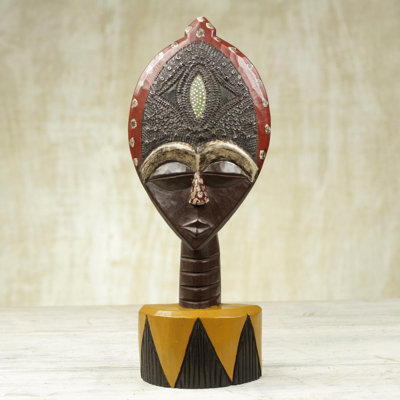 Vigue People Bust