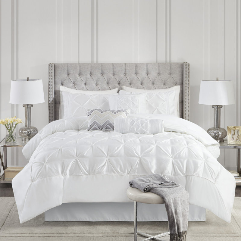 Édredon blanc très grand pour lit 7 pièces - Comprend un édredon, des taies décoratives, des coussins décoratifs et une jupe de lit Facile à repasser