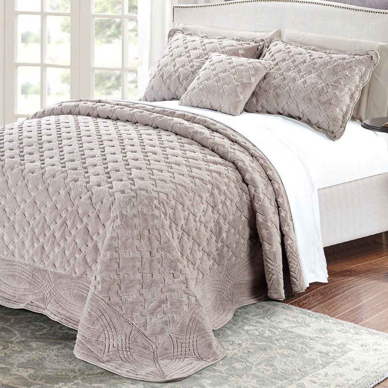 4 Piece Tatami Quilted Faux Fur Set, Queen Coverlet + 3 Additional Pieces, Gray