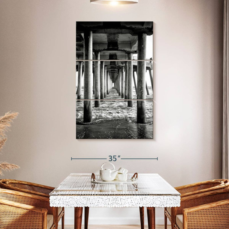 Underneath huntington beach pier Aletra, H 50 po x l 32 po