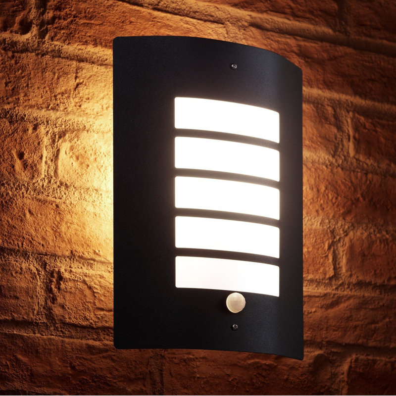 Fyffe 29.6cm H Outdoor Bulkhead Light with Dusk to Dawn, Black