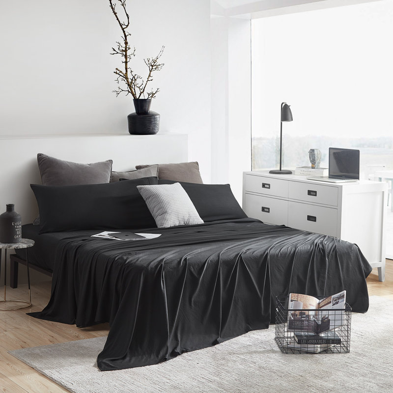 Snorze Cloud Peach Soft Microfiber Coma Inducer Sheet Set, Twin XL Sheet Set + Fitted Sheet + 1 Pillowcase, Black