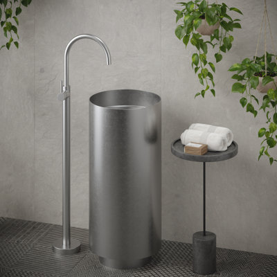 Lavabo de salle de bain piédestal circulaire en acier inoxydable de 32,75 po Karran Cinox