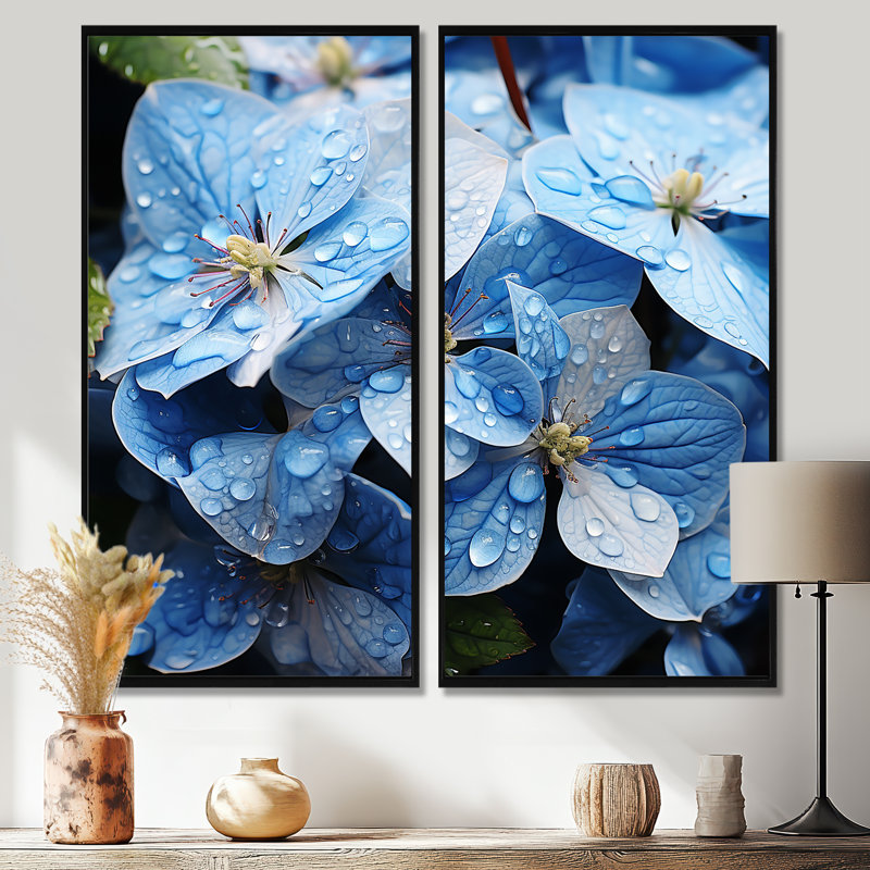 «Blue Hydrangea Celestial Petals», reproduction d'art sur toile, H 40 po x l 40 po, Noir, Impression encadrée flottante