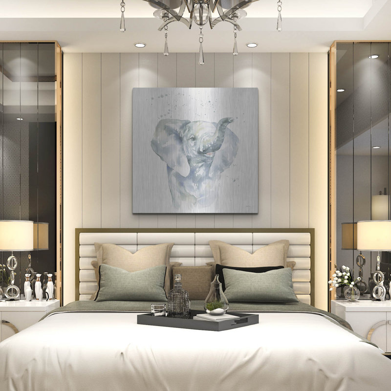 «Baby Elephant» par Katrina Pete, H 36 po x l 36 po
