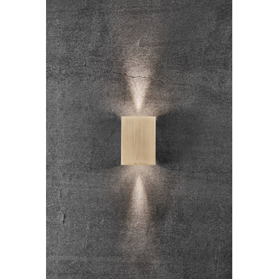 Fold 10 Wall