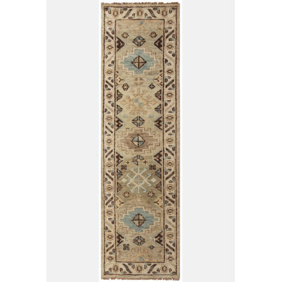Tapis de couloir beige 2 pi 6 po x 8 pi One-of-a-Kind