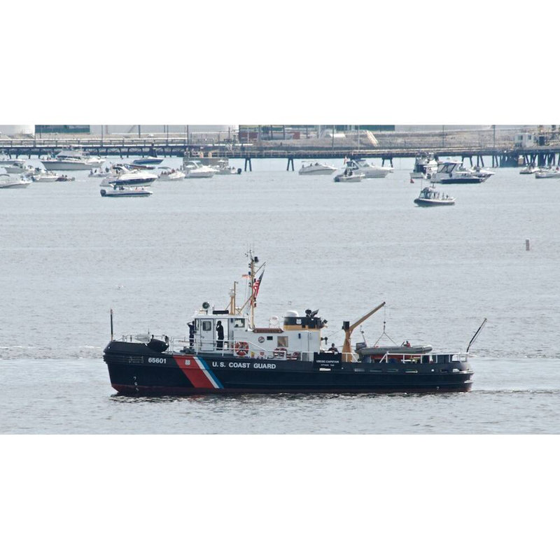 Caténaire USCG (WYTL-65606), modèle de navire, H 10 po x l 30 po x P 5 po