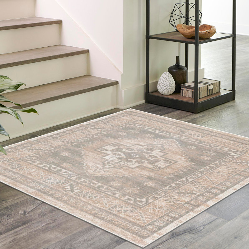 Matthei Oriental Indoor Rug, Square 5'3" x 5'3"