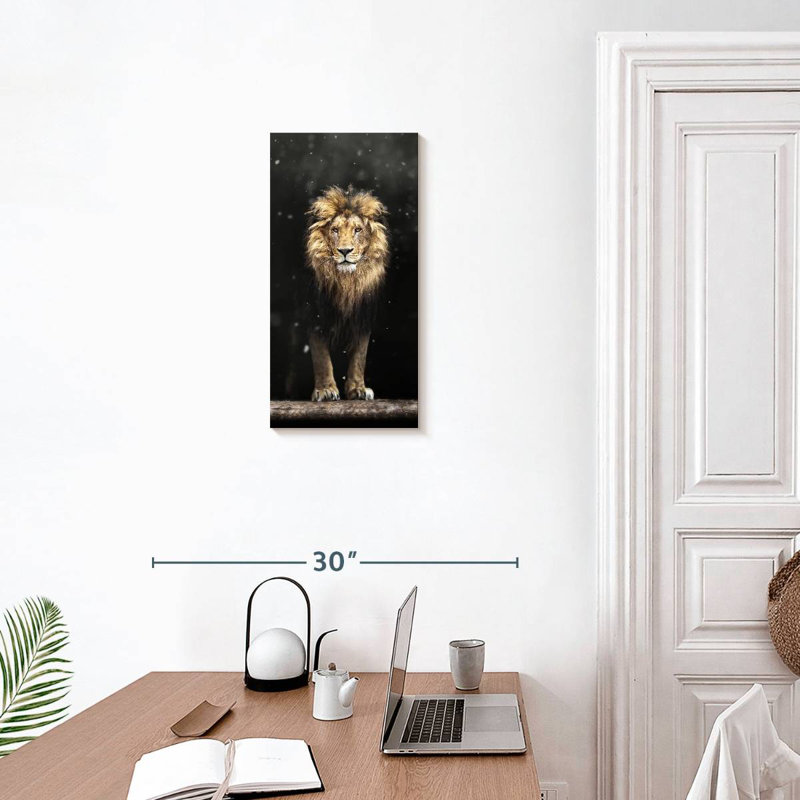 Lion sombre, H 24 po x l 12 po