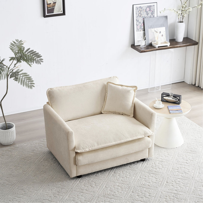 Chaise rembourrée en chenille beige avec tissu d'ameublement doux et structure en bois robuste