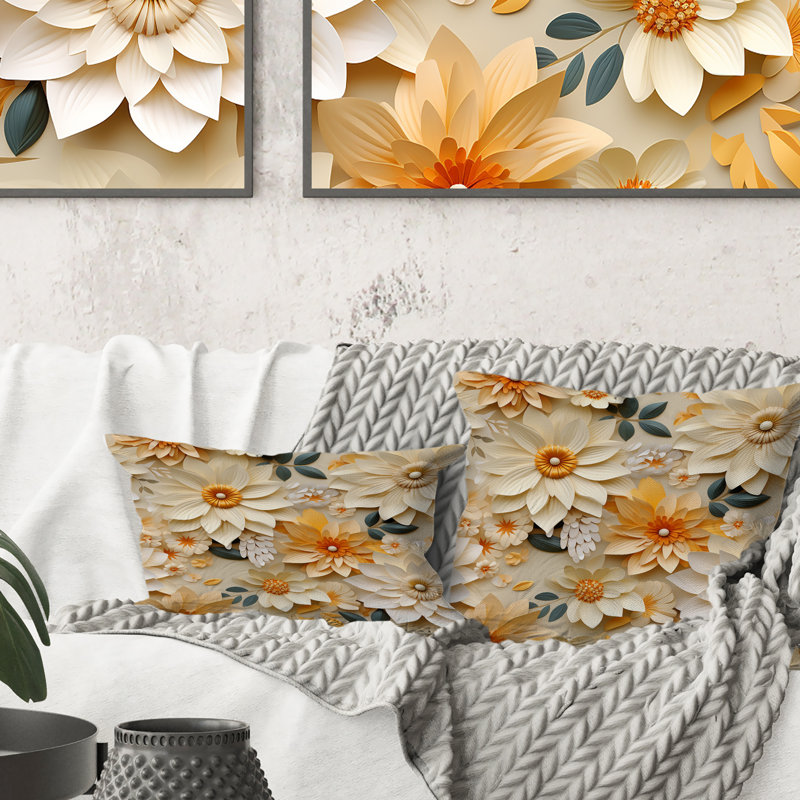 Coussin décoratif blanc et beige Dahlia, H 16 po x l 16 po