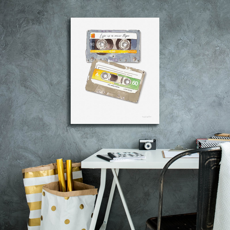 Art mural sur toile Epic Graffiti «Mixtape Love Neutral No Words» par Mercedes Lopez Charro, H 24 po x l 20 po x P 0,75 po