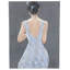 Toile, femme, salon, art mural encadré avec robe en tissu bleu 3D et bijoux dorés