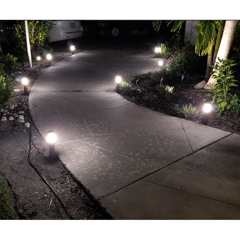 Magnifique Bronze Low Voltage Integrated LED Pathway Light Pack