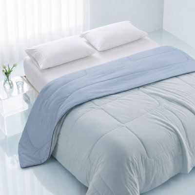 Cooling Lightweight Light Blue Down Alternative Twin Comforter