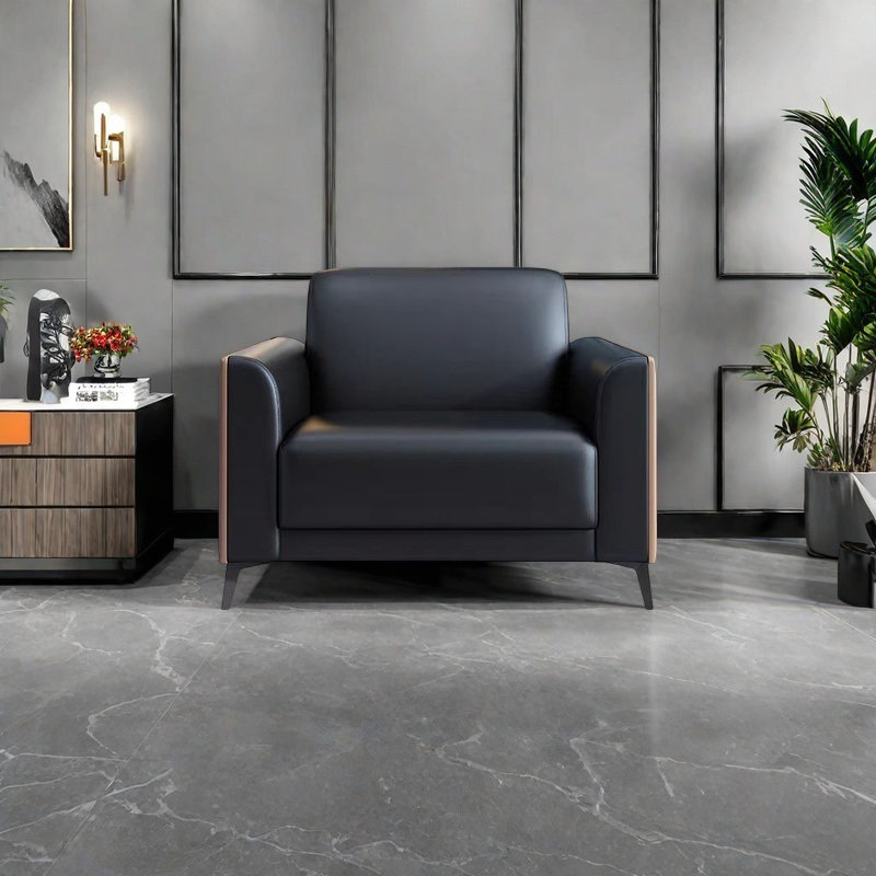 Chaise d'appoint simple et moderne