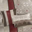 Chambre rouge - Très grand lit 7 pièces avec détails de broderie et d'édredon en tissu plateforme-122450255