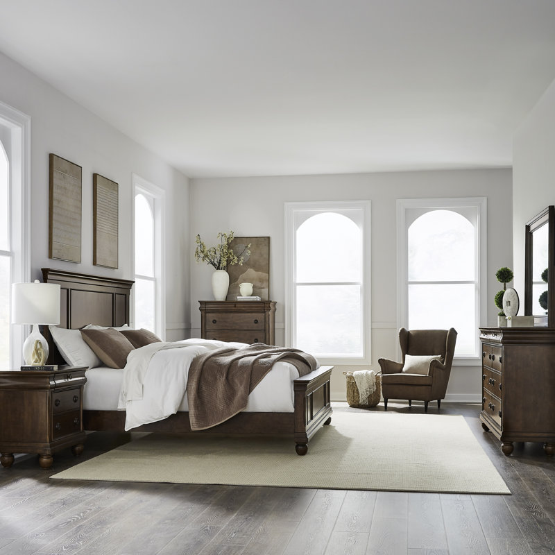Ensemble de chambre à coucher avec lit à panneaux, commode et miroir, commode et deux tables de chevet Lenny, Grand