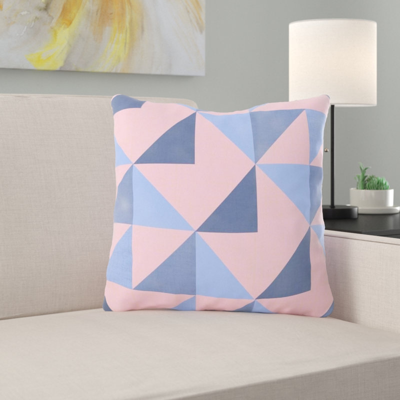 Coussin décoratif, Intérieur