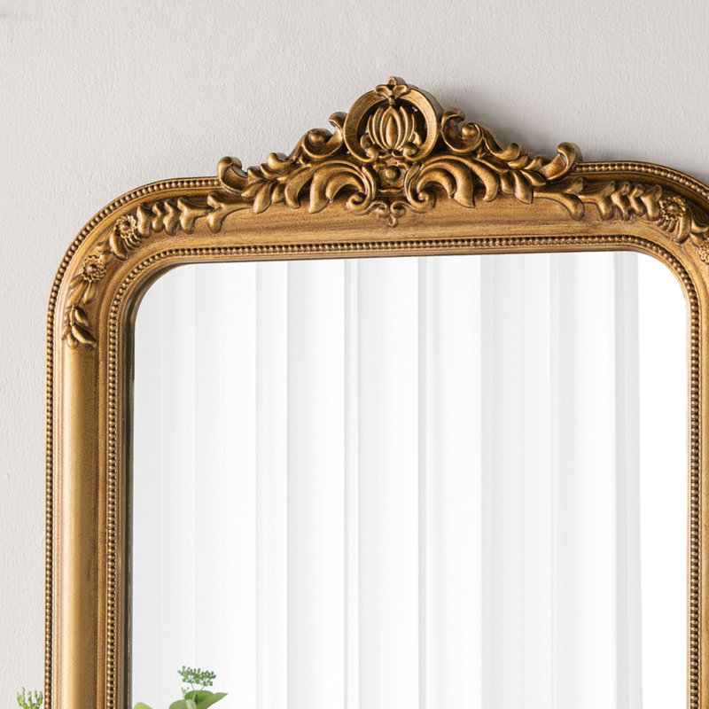 Miroir mural arqué 23,5 x 37,5 po
