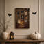 "Gallery", art mural sur toile, chapeau de sorcière et portrait de squelette-578327342