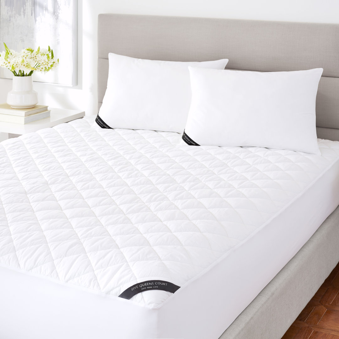 Regal - 233 Waterproof Mattress Pad J. Queen New York Bed 