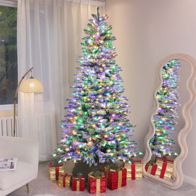 Arbre de Noël enneigé 7,5 pi avec 500 lumières DEL et 1264 branches pour faciliter la décoration des Fêtes