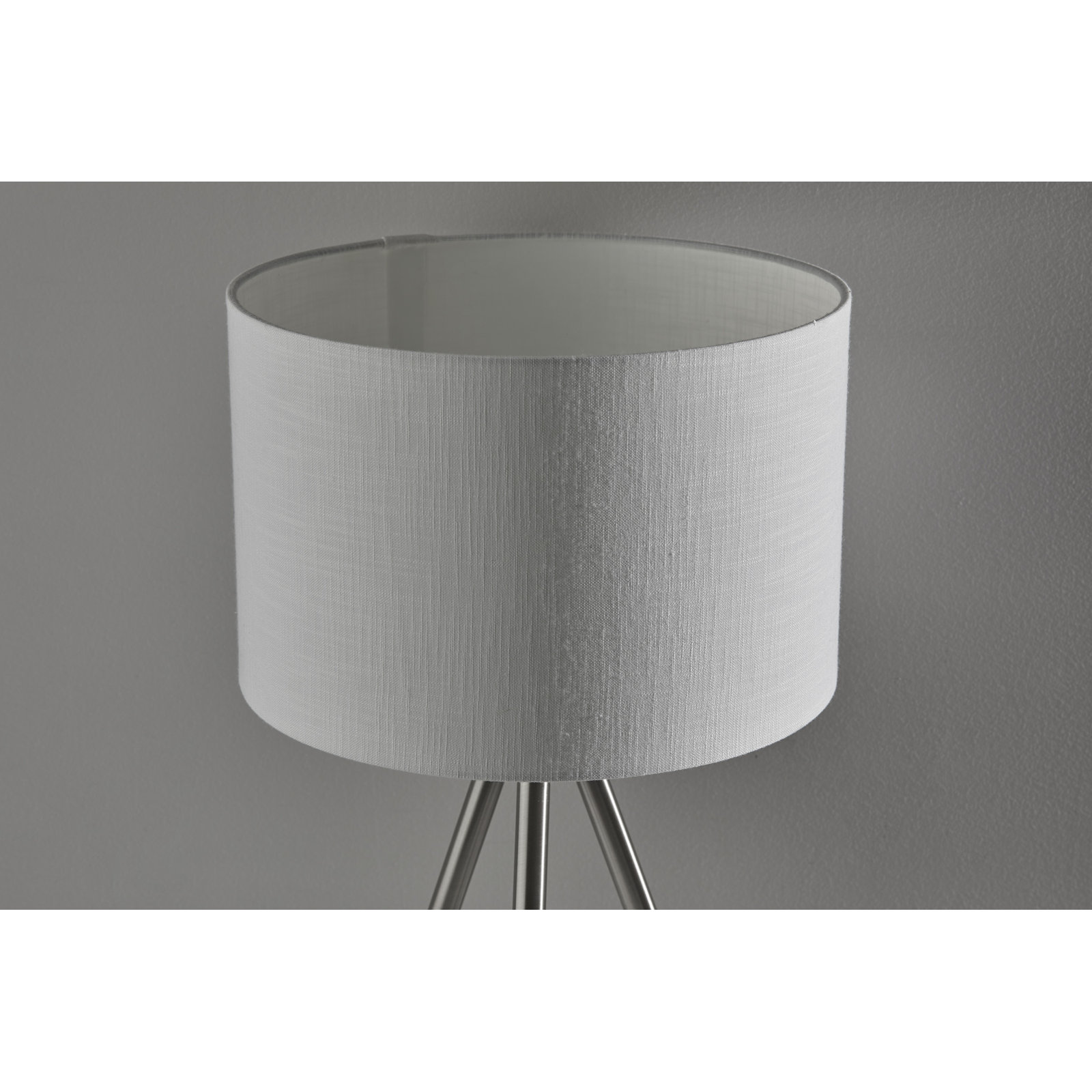 Rurik Tripod Lamp
