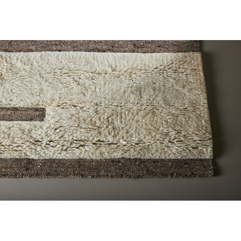 Hand Woven Area Rug, Rectangle 162 x 230cm