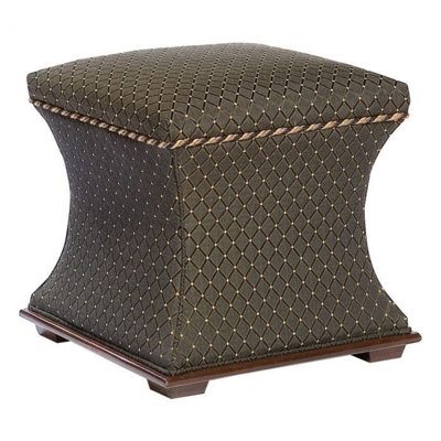 Repose-pieds carré large de 18,5 po Cannon