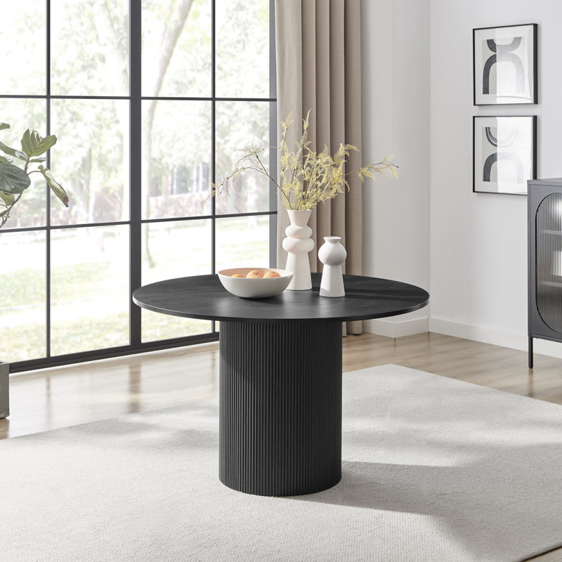 Tamorion 4 - Person Dining Set, Black, Cream