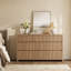Commode à 7 tiroirs de 55,2 po de largeur, commode en bois cannelée moderne sans poignée, grande commode de chambre de rangement avec anti-basculement-432660727