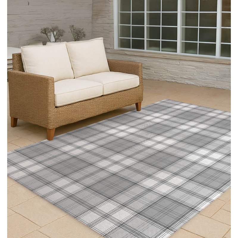 Bully Plaid Non-Slip Outdoor Rug, Rectangle 8' x 10'