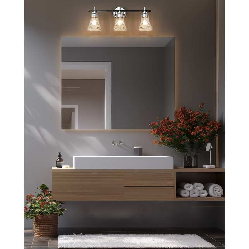 Coiffeuse Maston, H 10 po x l 24 po x P 6,75 po, Chrome chrome, Trois lumières