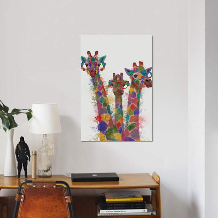 Leinwandbild Rainbow Splash Giraffe Trio von Fab Funky