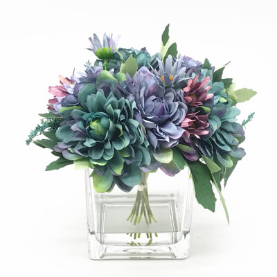 Silk Daisy Arrangement in Vase