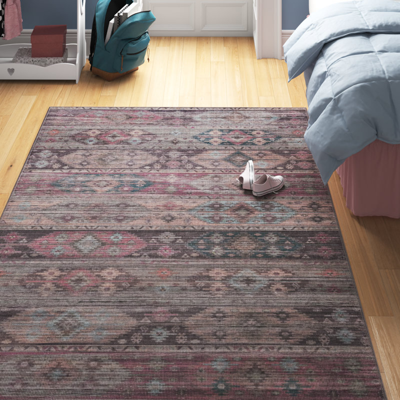 Tapis Sisu, Rectangle 5 pi 3 po x 8 pi