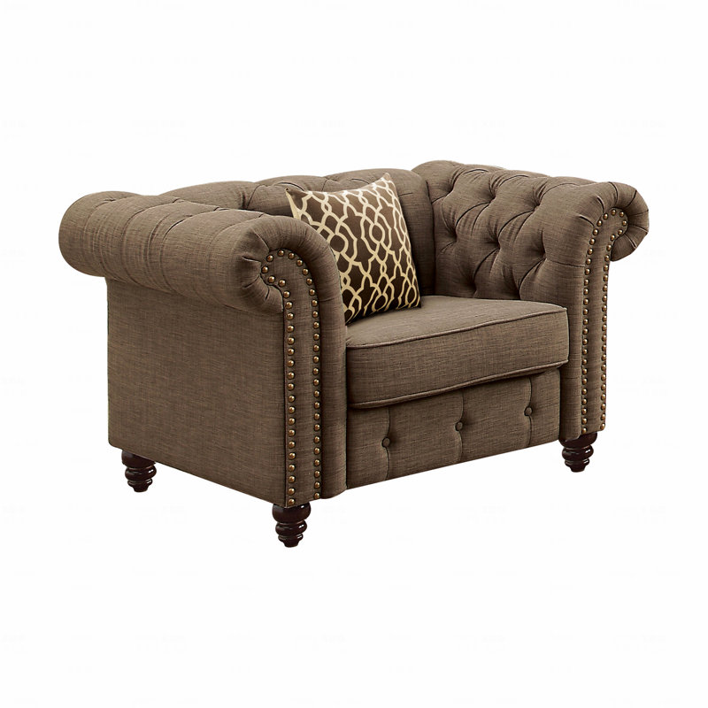 Fauteuil d'appoint brun capitonné avec coussin