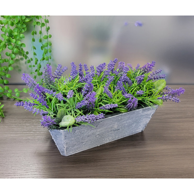 Arrangement de lavande et centres de table en pot