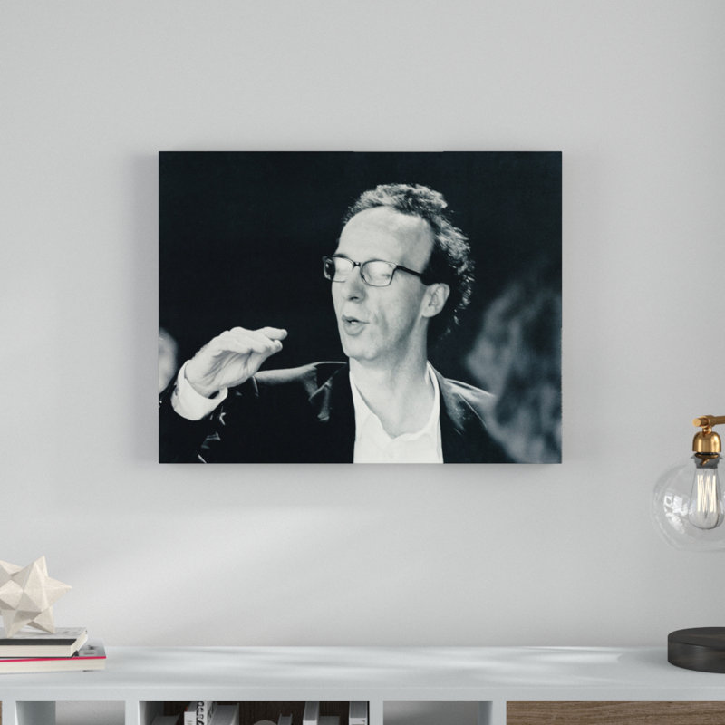 Strizzi - No Frame Print on Wood