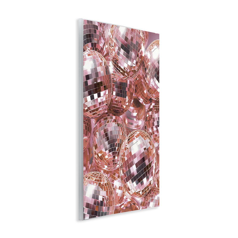 Plaque murale rose à motif de boules disco, design par LSR Design Studio, H 15 po x l 10 po