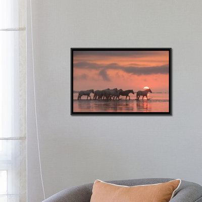 «White Angels of Camargue X» par Daniel Kordan, reproduction sur toile tendue sur châssis