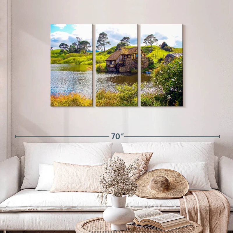 Sebbie Hobbiton, 28" H x 45" W