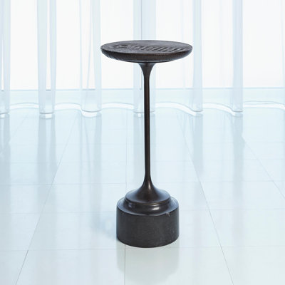 Croc Drinks Table