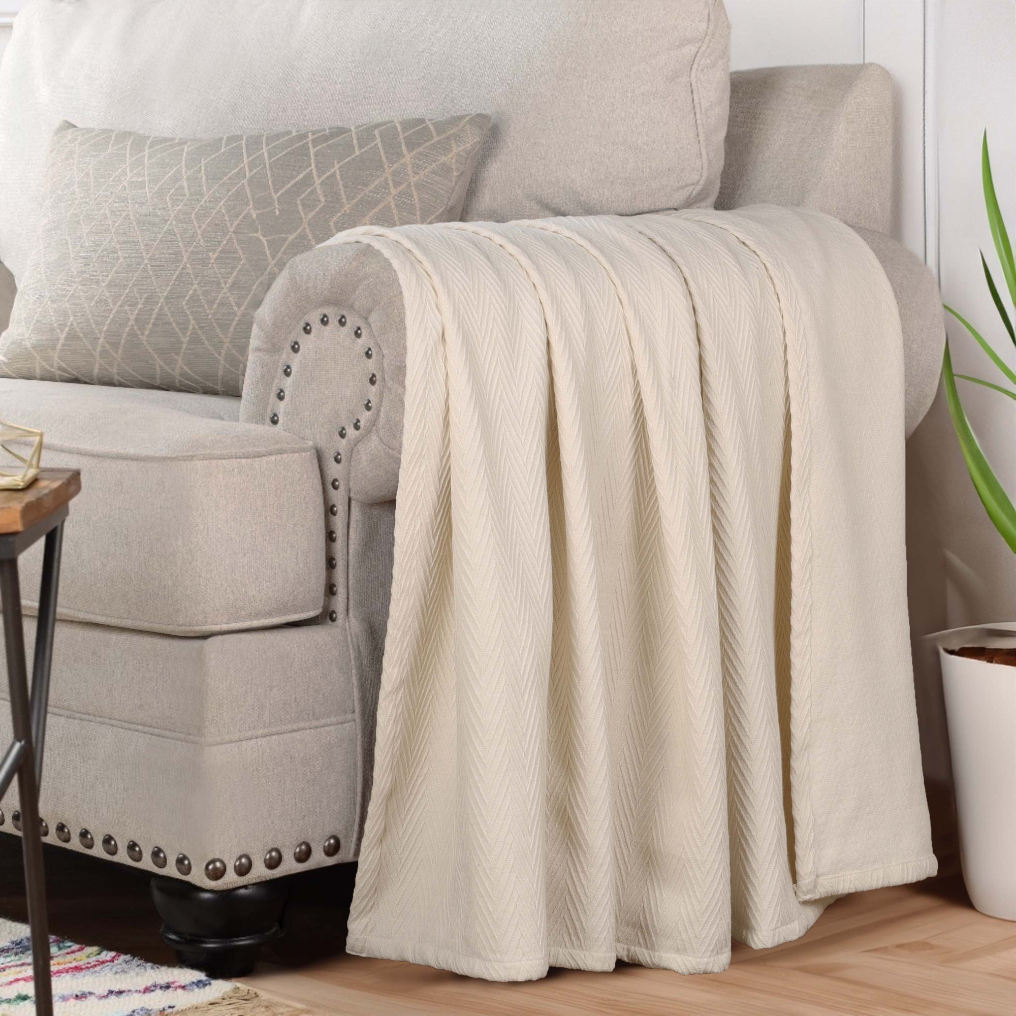 Jareth Woven Metro Zig-Zag All-Season Cotton Blanket, California King, Ivory