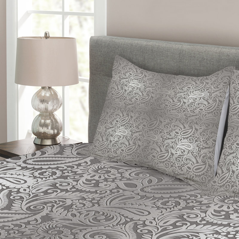 Adylin Grey/White Microfiber Bedspread Set, 220 x 264 cm